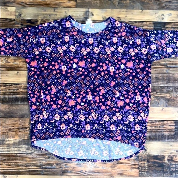 LuLaRoe Tops - Lularoe floral tunic size 2XL